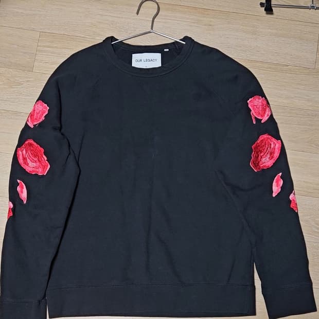 아워레가시 14AW 로즈  맨투맨