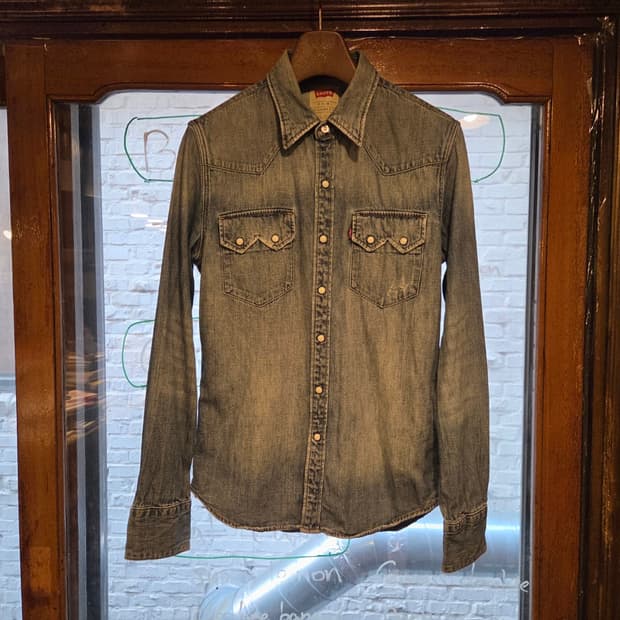 리바이스 디스트로이드 데님 셔츠