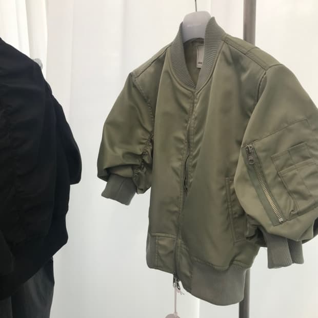 단종 택O 새 상품 마크들리 위아 카키 항공 점퍼