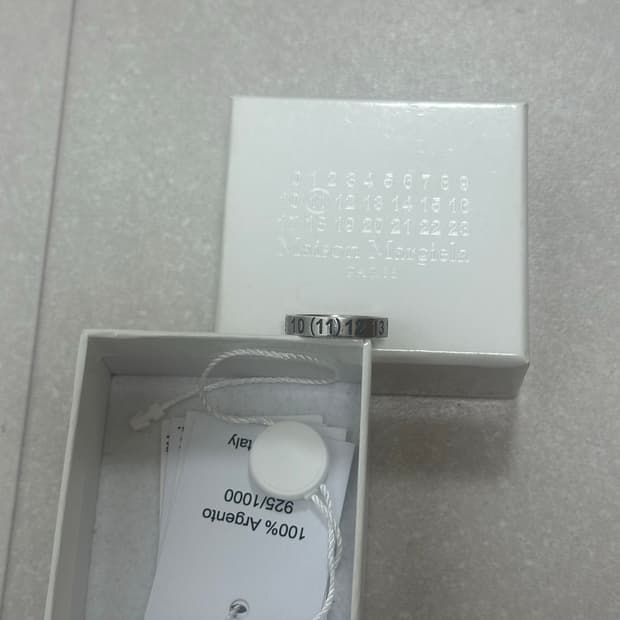 메종 마르지엘라 반지 정품 SI8UQ0001 (박스포함)