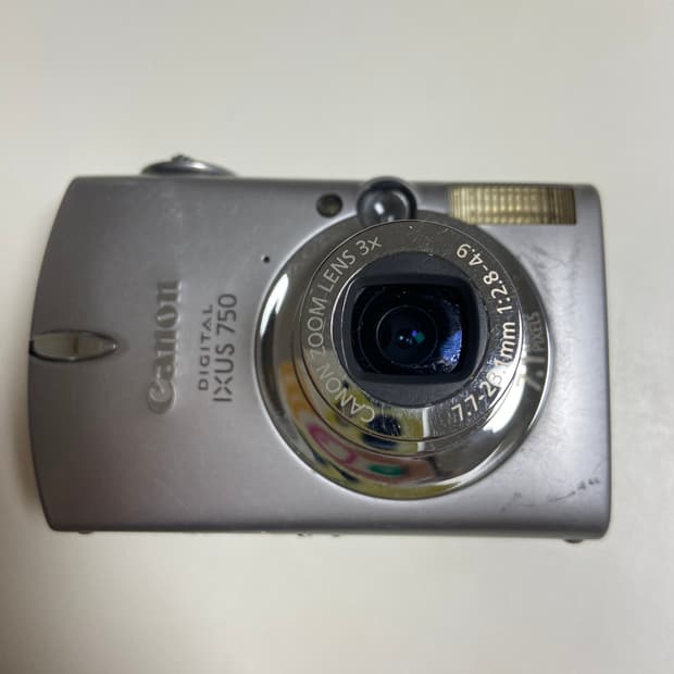 캐논 익서스 750 디지털 카메라