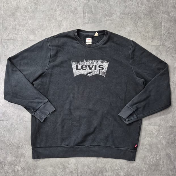 LEVIS 맨투맨