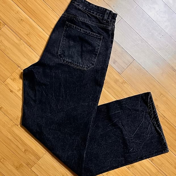 세터데이 오프 어스 블랙진 SIZE M