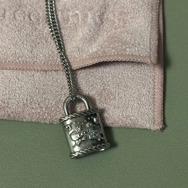 쓰리타임즈 러브 락 목걸이 라이트 실버