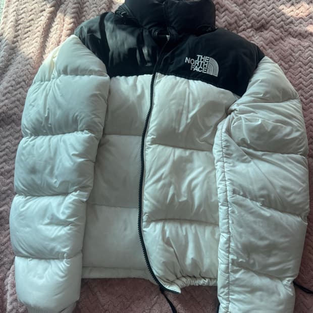 24 남녀공용 노스페이스 1996 에코 눕시 화이트 패딩