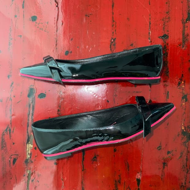 Patent Leather Pink Trim ribbon Flats