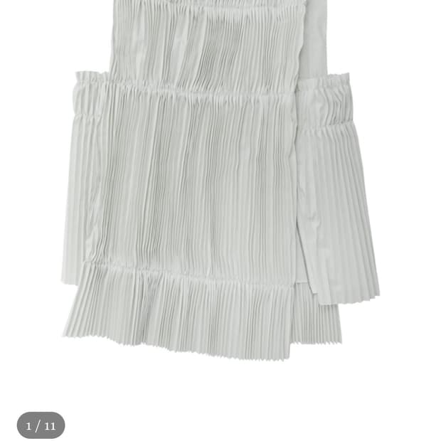 Eonts square pleats 에옹쓰 플리츠 스퀘어 탑 구합니다!