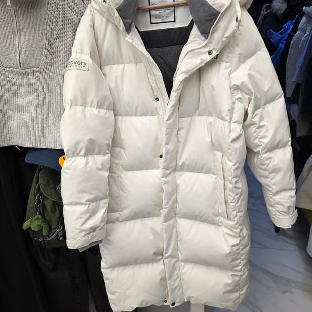 디스커버리 익스페디션 롱패딩 화이트 95