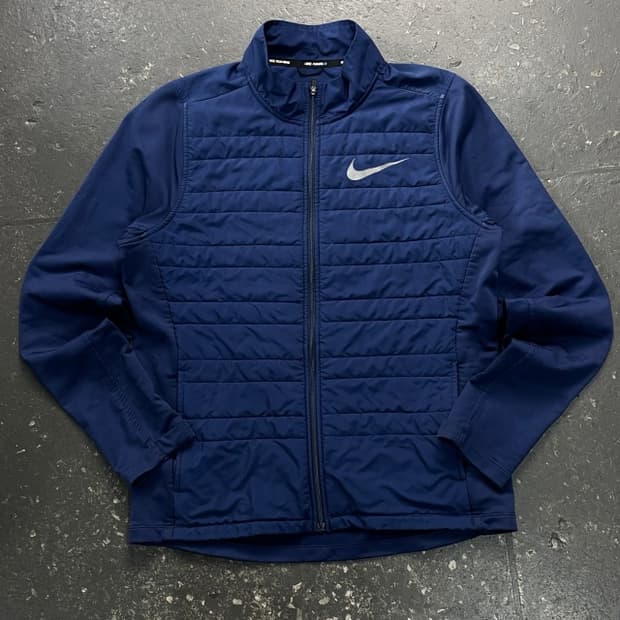 100 나이키 러닝 에센셜 필드 자켓 