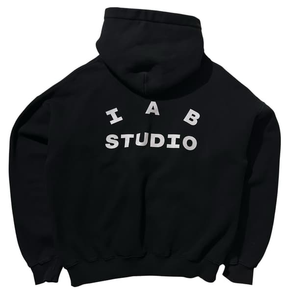 아이앱 스튜디오 백로고 후드 블랙