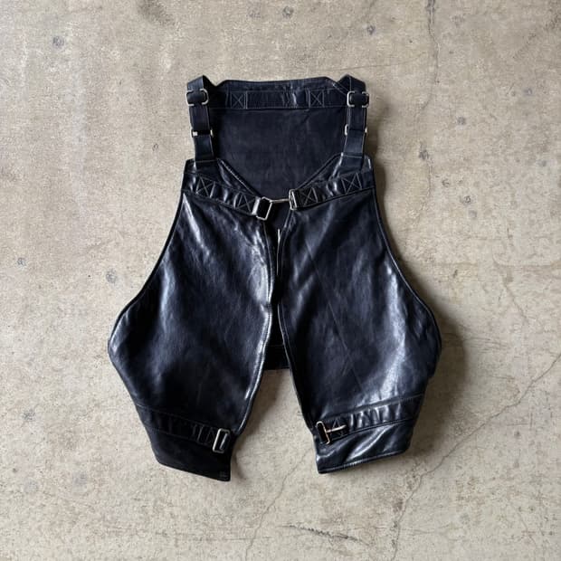 캐롤 크리스찬 포엘 레더 베스트 백 50