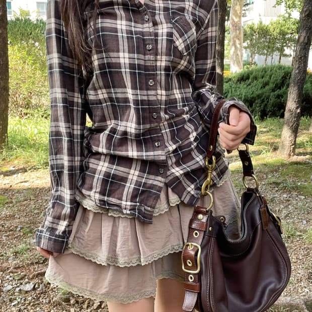 브라운 라떼 체크 셔츠