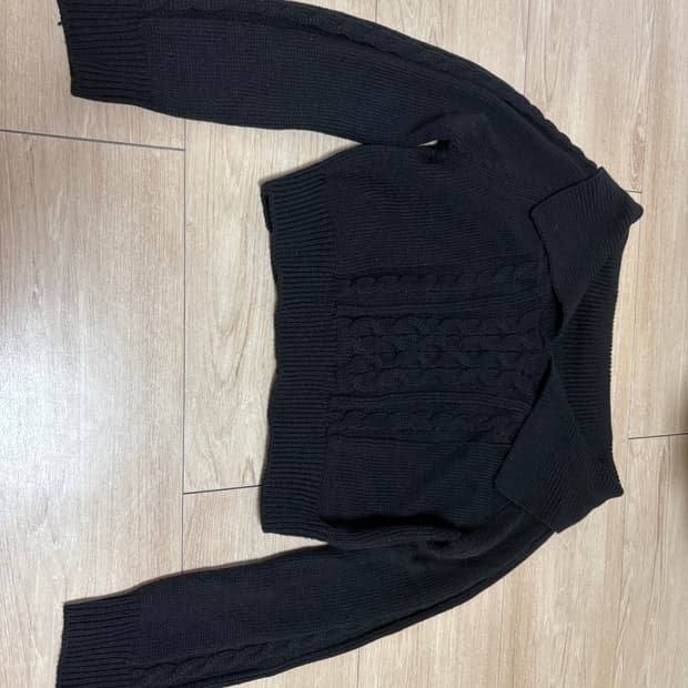 오프숄더 니트 판매합니다!