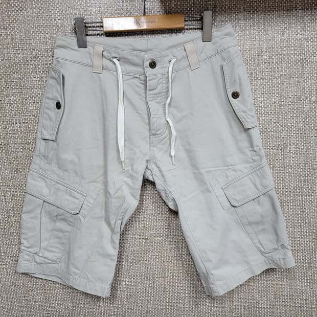 30~31인치 푸마 카고 반바지