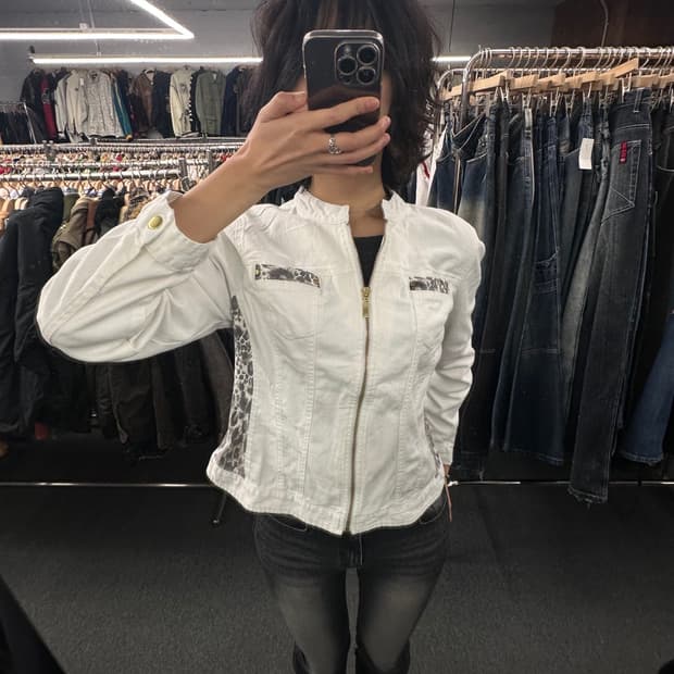 2)플래티넘 화이트 데님 레오파드 패턴 자켓