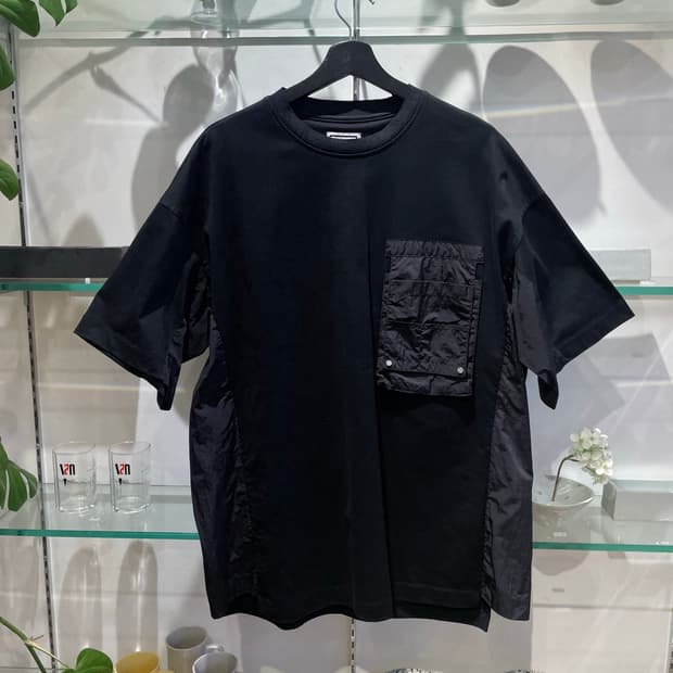 우영미 nylon pocket tee