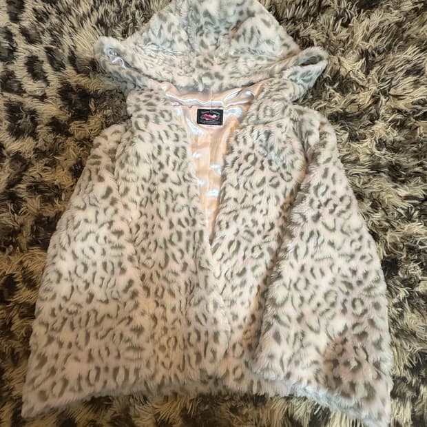 갸루 곰돌이 귀 호피 퍼자켓