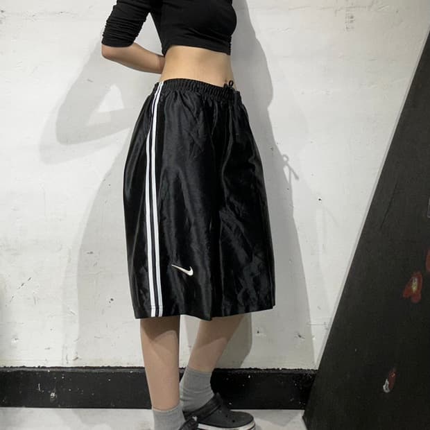 00s 나이키 블랙 와이드 사이드 라인 버뮤다 추리닝 바지 반바지 M 