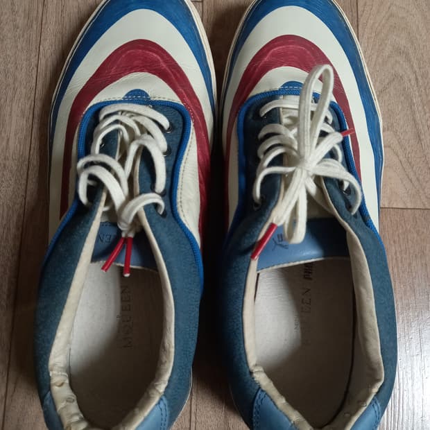 알렉산더맥퀸×푸마 콜라보 스니커즈  260