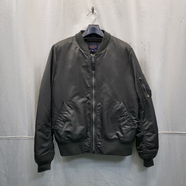 알파인더스트리  MA-1 봄버 다크 카키색