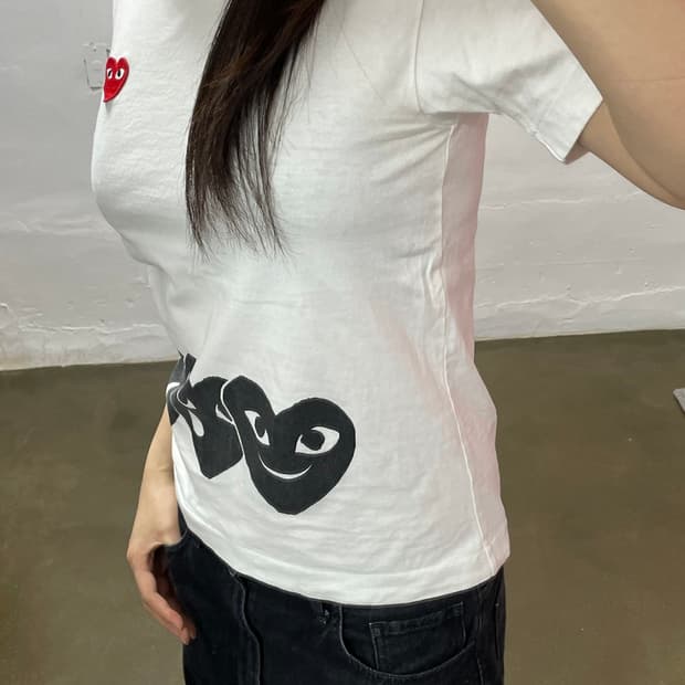 꼼데가르송 플레이 하트 프린팅 반팔티 S