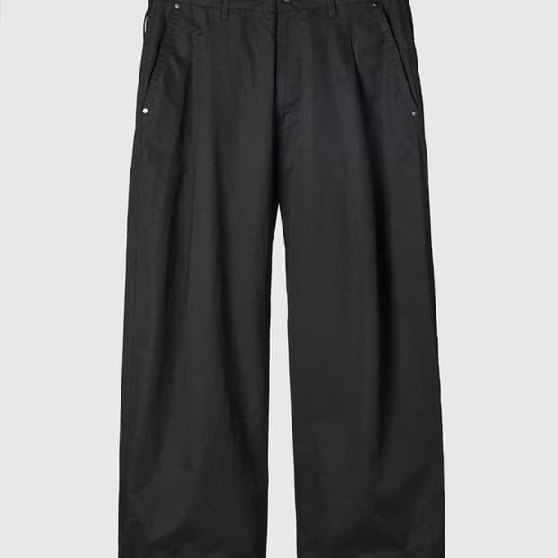 해칭룸 딥플리츠 트라우저 V2 블랙