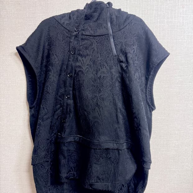 7440-37-1 레이어드 반팔 후드