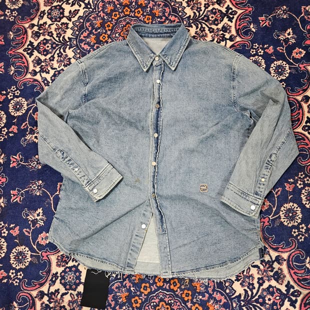 시스템(System) 20ss 빈티지 루즈핏 메탈로고 데님 셔츠