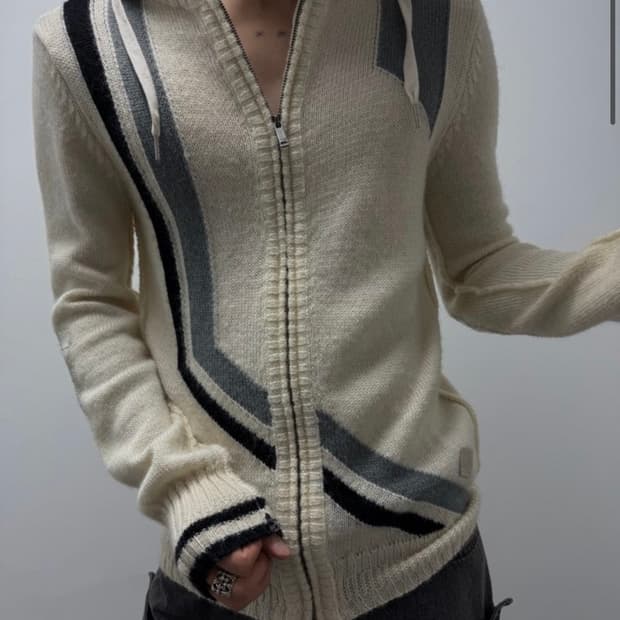 Diesel high speed 하이브리드 집업 니트