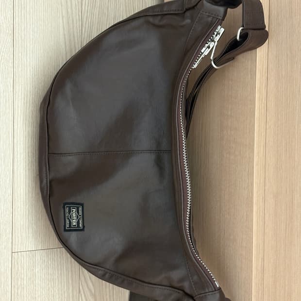 포터 레더 메신저백