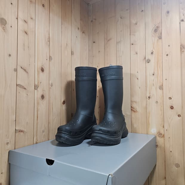 [44] 발렌시아가 크록스 부츠