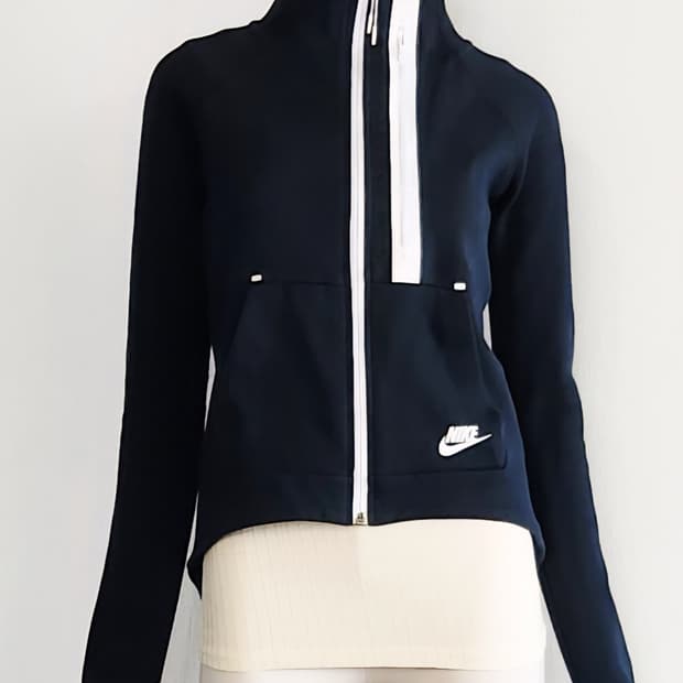 나이키 테크플리스