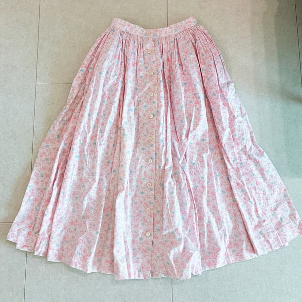 연핑크 잔꽃 스커트 