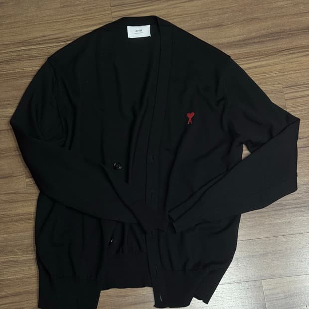 아미 스몰로고 가디건