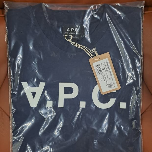 (새상품/정품)A.P.C VPC로고 반팔티