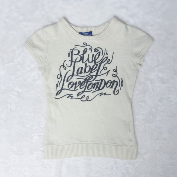 Burberry 블루라벨 히메갸루 달천깔 딱붙 니트 ≽^•⩊•^≼