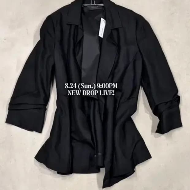 타임 핀턱 디테일 블레이저 자켓 블랙