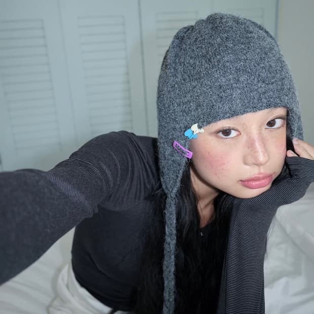 (서지수착용 )페넥 이어 플랩 EAR FLAP HAT - CHARCOAL