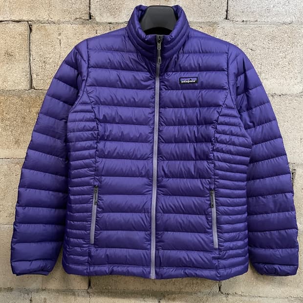 파타고니아 퍼플 경량 패딩