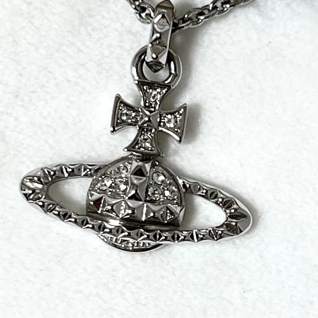 풀박) 비비안웨스트우드 메이페어 바스 릴리프 팬던트 목걸이 