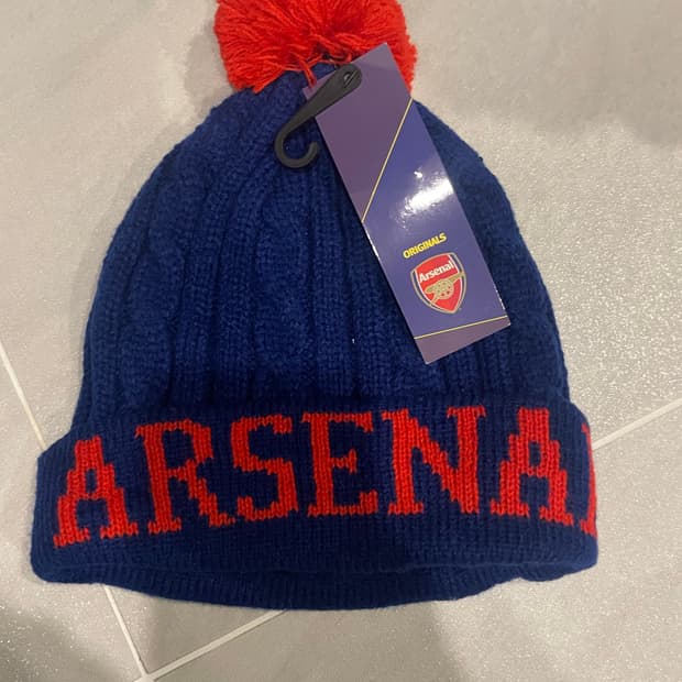 아스날 오피셜 스토어 방울 비니 새상품