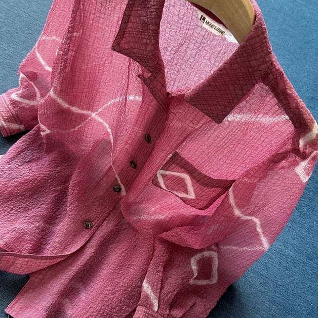 Sheer fabric volume design wide shirt