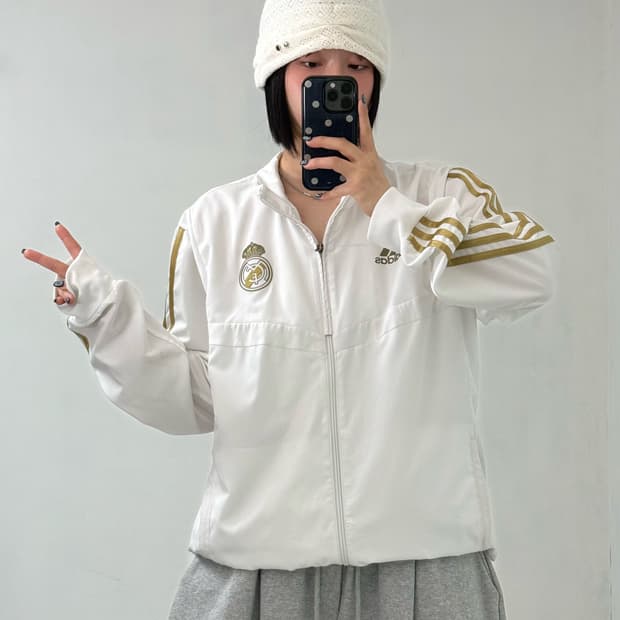 아디다스 레알마드리드 화이트 골드 집업