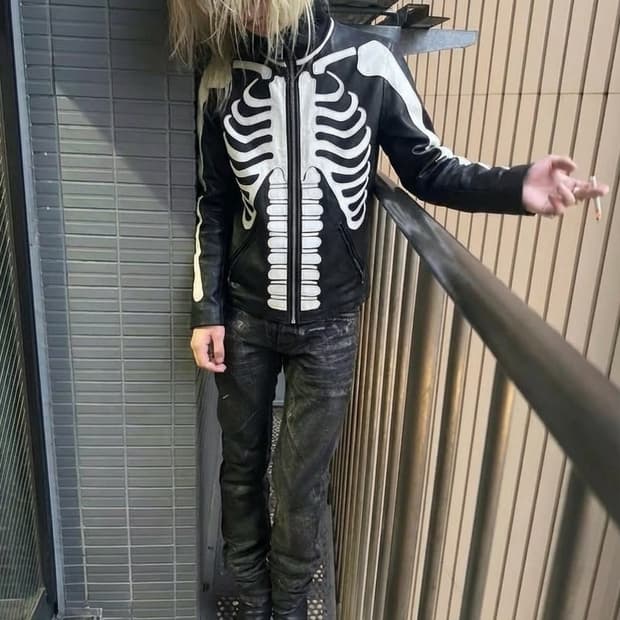 네이버후드 05ss 하이넥 본 카우레더 자캣