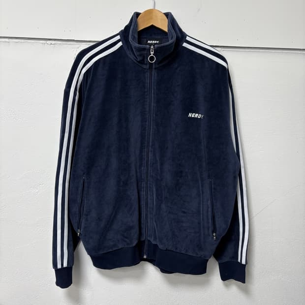 널디 벨벳 네이비 트랙탑