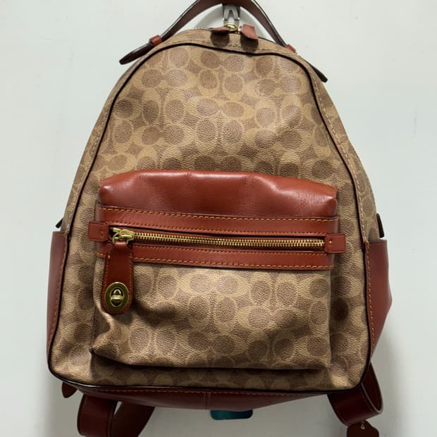 코치 시그니처 캠퍼스