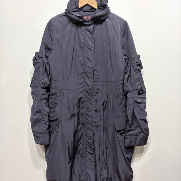 프라다 멀티 포켓 나일론 코트