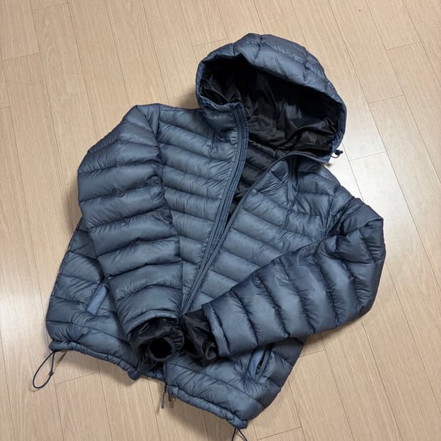 산산기어 서픽스 푸퍼 자켓 네이비