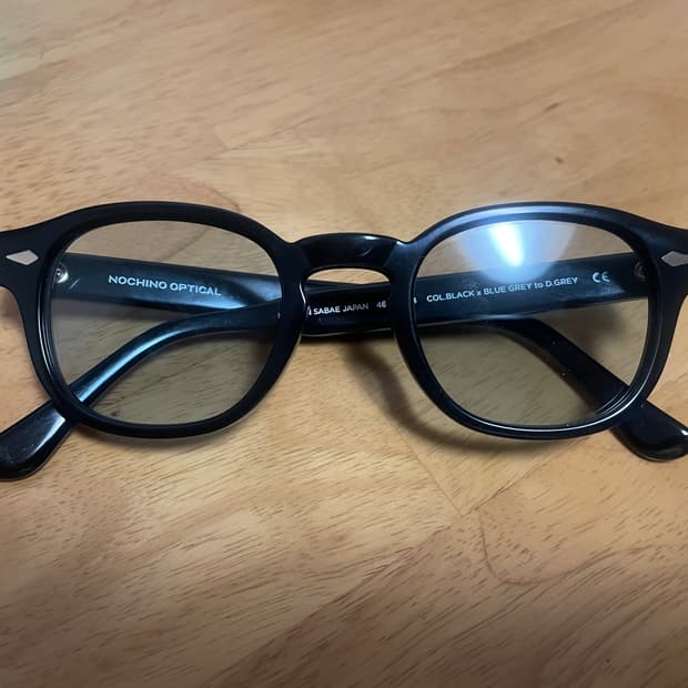 NOCHINO #23. GLOSS BLACK × BLUE GREY TO 