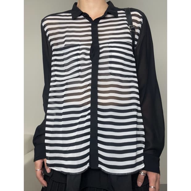 빈티지 블랙 블라우스